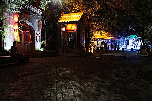 西安曲江池寒窑遗址公园夜景