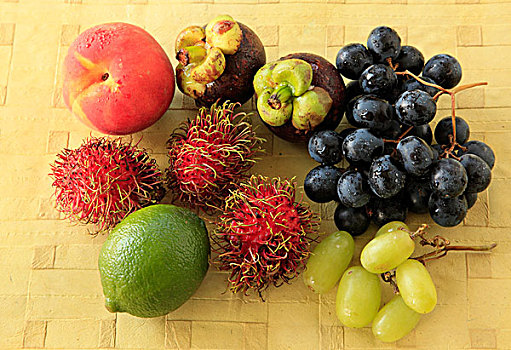 品种,水果,展示,桃,红毛丹果,莽吉柿,柠檬,葡萄