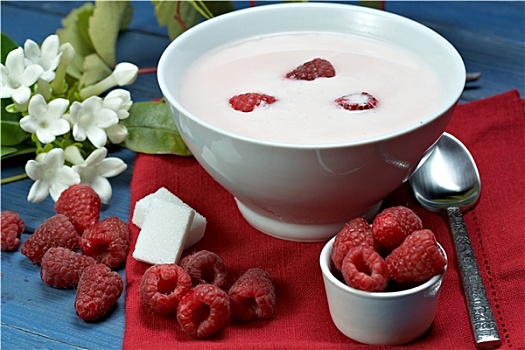 树莓,酸奶