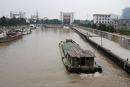 浙江杭州三堡船闸附近京杭大运河