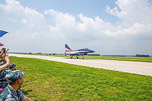 飞机航空表演