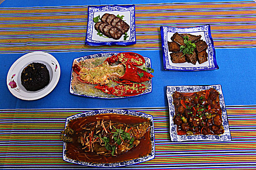 安徽,徽州,徽菜,春节,年夜饭,龙虾,桂鱼,爵鱼
