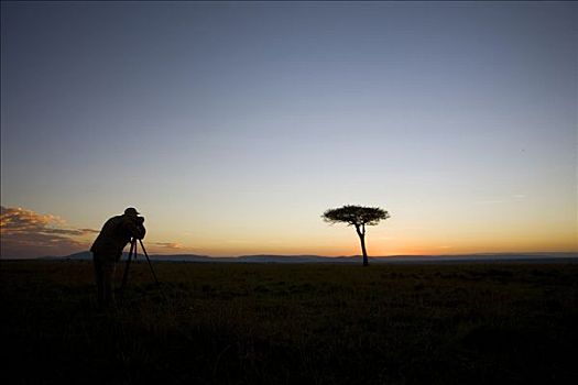 剪影,一个人,拍照,黄昏,马赛马拉国家保护区,肯尼亚