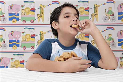 肖像,男孩,吃,饼干