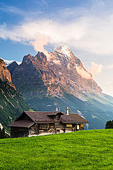 农舍,阿尔卑斯草甸,攀升,艾格尔峰,远景,日落,伯尔尼阿尔卑斯山,伯恩,瑞士
