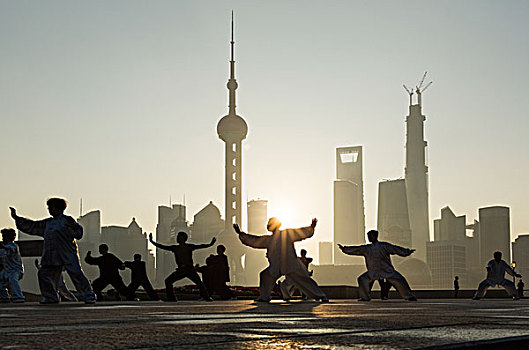 中國,上海,武術,多,練習,太極拳,黃浦江,散步場所,下方,浦東,天際線,黎明