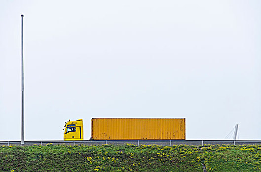 黄色,卡车,桥,蓝天