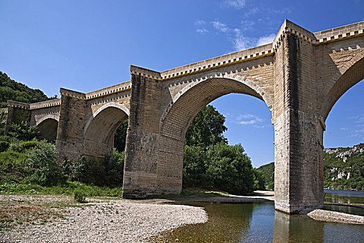 桥,普罗旺斯,朗格多克-鲁西永大区,法国