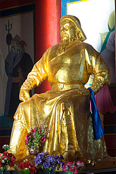 内蒙古乌兰浩特成吉思汗庙成吉思汗像