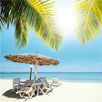 桌子,椅子,伞,热带沙滩