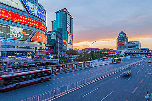 北京城市夜景和公路