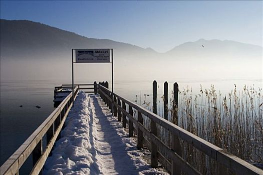 码头,泰根湖,上巴伐利亚,德国