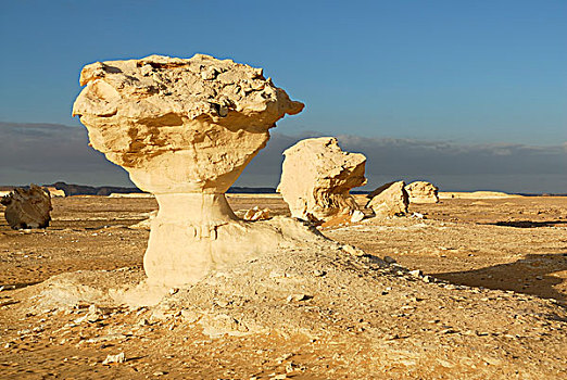 石灰石,石头,白沙漠,费拉菲拉,绿洲,利比亚沙漠,西部,撒哈拉沙漠,埃及,非洲