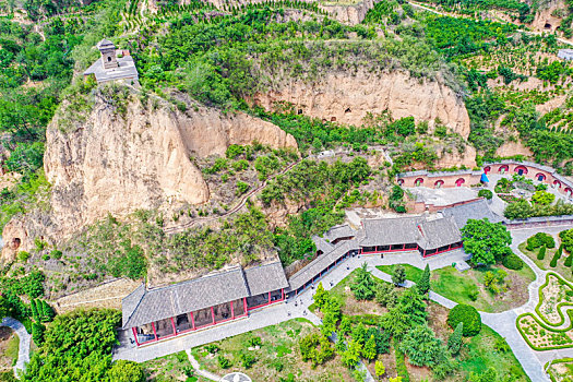 航拍河南巩义石窟寺,巩县石窟