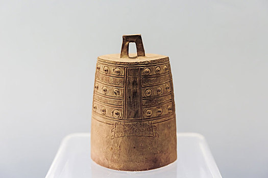 上海博物馆藏战国青釉钟