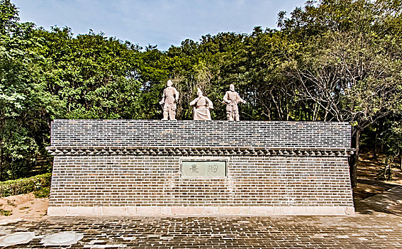 河北省秦皇岛市山海关点将台将士兵马俑雕塑景观