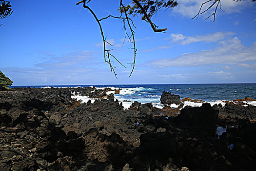 火山岩石滩