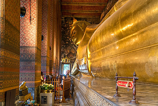 巨大,倚靠,金色,佛,寺院,曼谷,泰国,亚洲