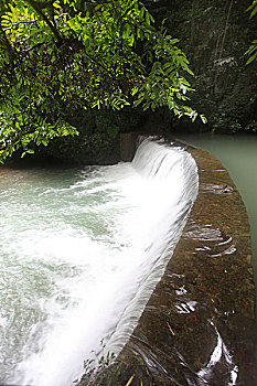 广西南宁通灵大峡谷植物暗河,米瀑布和奇特瀑布
