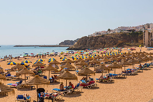 伞,沙滩椅,海滩,阿尔布斐拉,阿尔加维,葡萄牙,欧洲