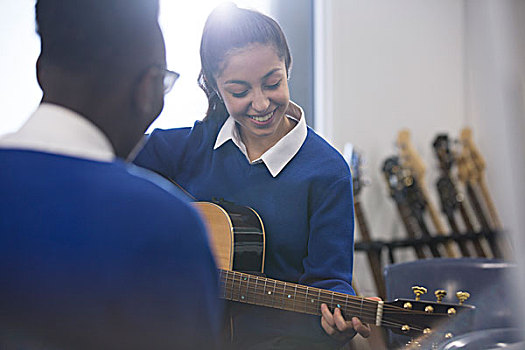 学生,演奏,木吉他,教室