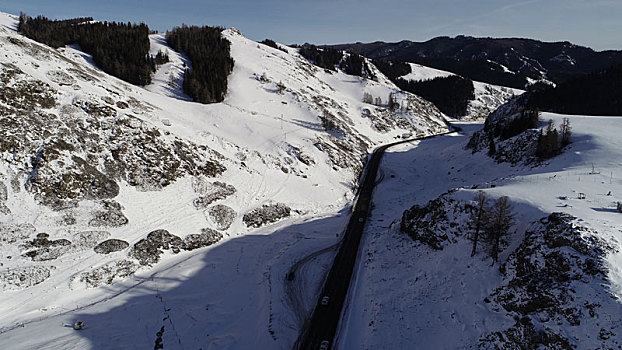 最美雪后公路