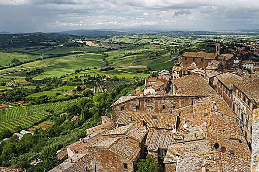 屋顶,蒙蒂普尔查诺红葡萄酒,锡耶纳省,托斯卡纳,意大利,欧洲