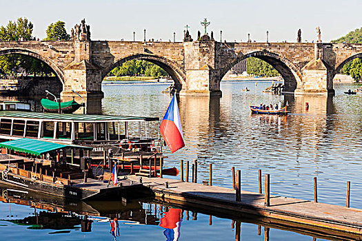布拉格,伏尔塔瓦河,查理大桥,旅游,船,捷克,旗帜