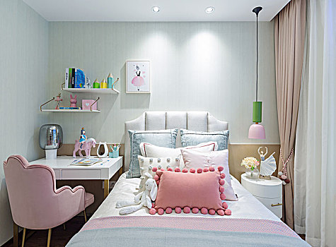 现代风格的家庭卧室