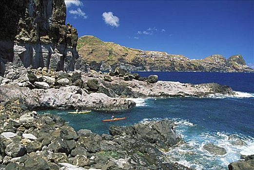 夏威夷,毛伊岛,远景,两个男人,漂流,海岸,蓝天背景