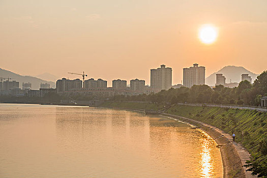 晨光,河流,岸边,围栏,江景,日出,太阳,金黄