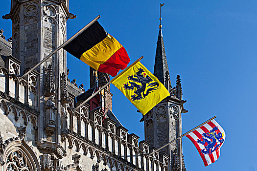 市政厅,旗帜,城堡广场,老城,布鲁日,世界遗产,西佛兰德省,佛兰德地区,比利时,欧洲