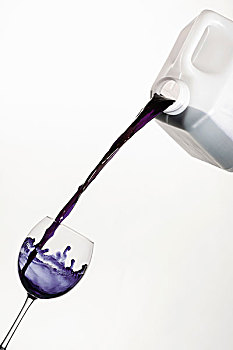 倒出,紫色,液体,罐,葡萄酒杯