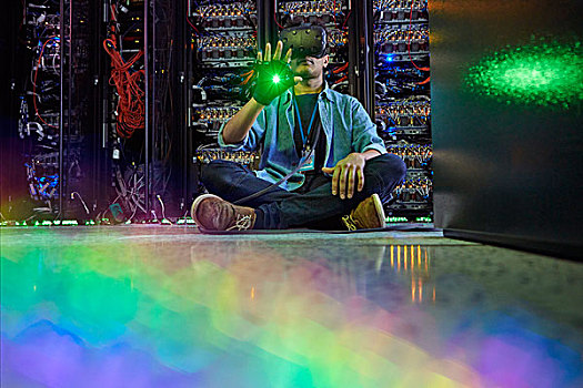 男性,电脑程序员,虚拟现实,玻璃,暗色,服务器机房