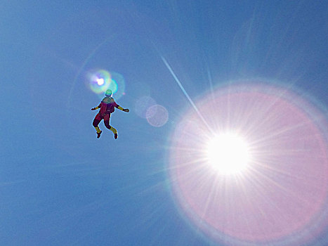 女性,跳伞运动员,自由,落下,竖立,日光,蓝天
