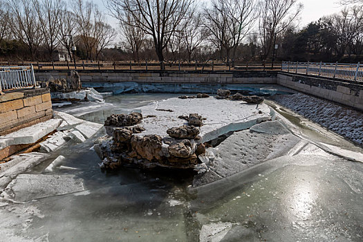 北京市皇家园林圆明园遗址公园,坦坦荡荡