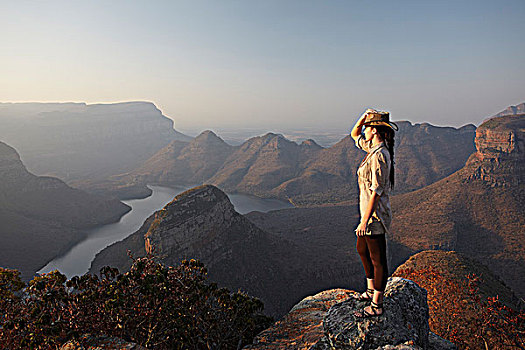 女人,布莱德河峡谷,德拉肯斯堡,悬崖,南非
