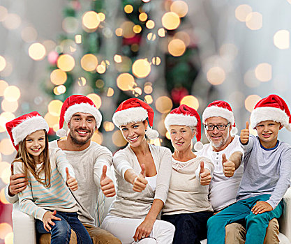 家庭,手势,休假,人,概念,幸福之家,圣诞老人,帽子,展示,竖大拇指,上方,圣诞树,背景