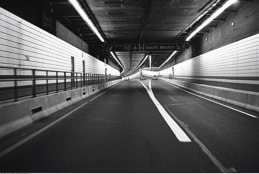 中央动脉隧道,公路,波士顿,马萨诸塞,美国