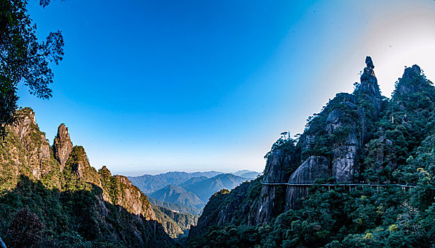 江西上饶三清山群山