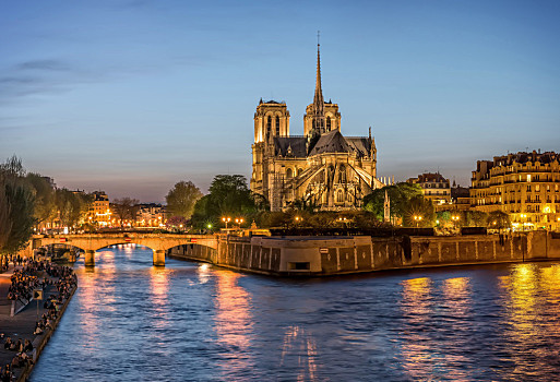 巴黎夜景全景图片