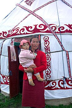 新疆维吾尔族群众