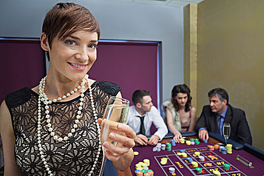 女人,香槟,轮盘赌,赌场