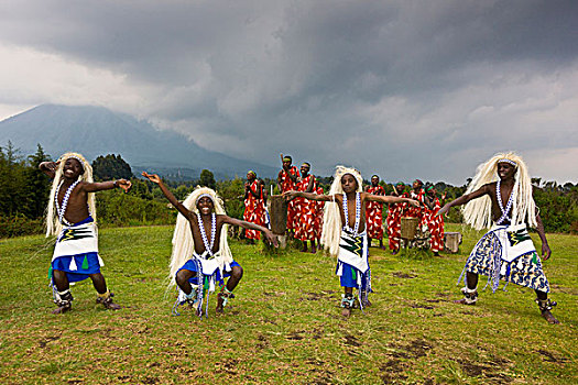 非洲,卢旺达,年轻,胡图族,舞者,表演,传统舞蹈,山地大猩猩,风景,住宿,靠近,山