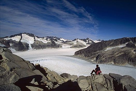 远足者,坐,石头,东南阿拉斯加,冰河,夏天,景色