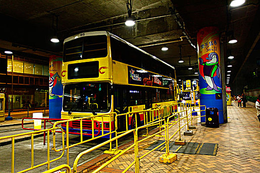 香港,商场,大厦,大楼,公交车,车站,巴士,夜景