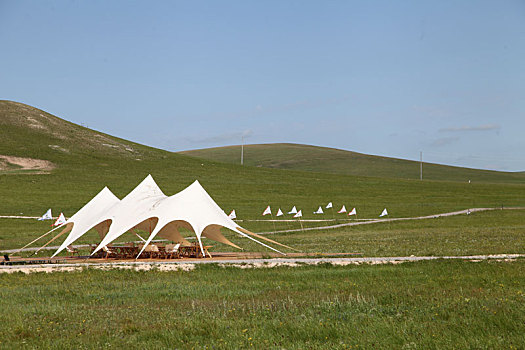 内蒙古乌拉盖,勒勒车度假村,草原上浪漫