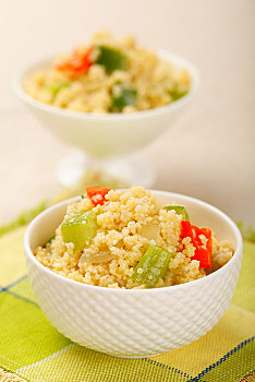 小米炖蔬菜