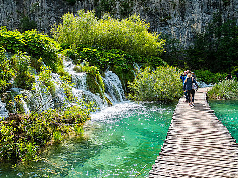瀑布,旅游,步行桥,十六湖国家公园,克罗地亚,欧洲