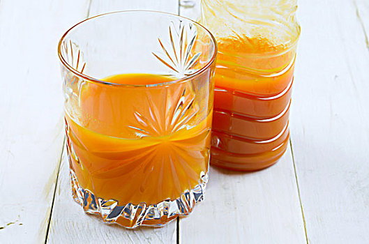 胡萝卜汁,玻璃杯